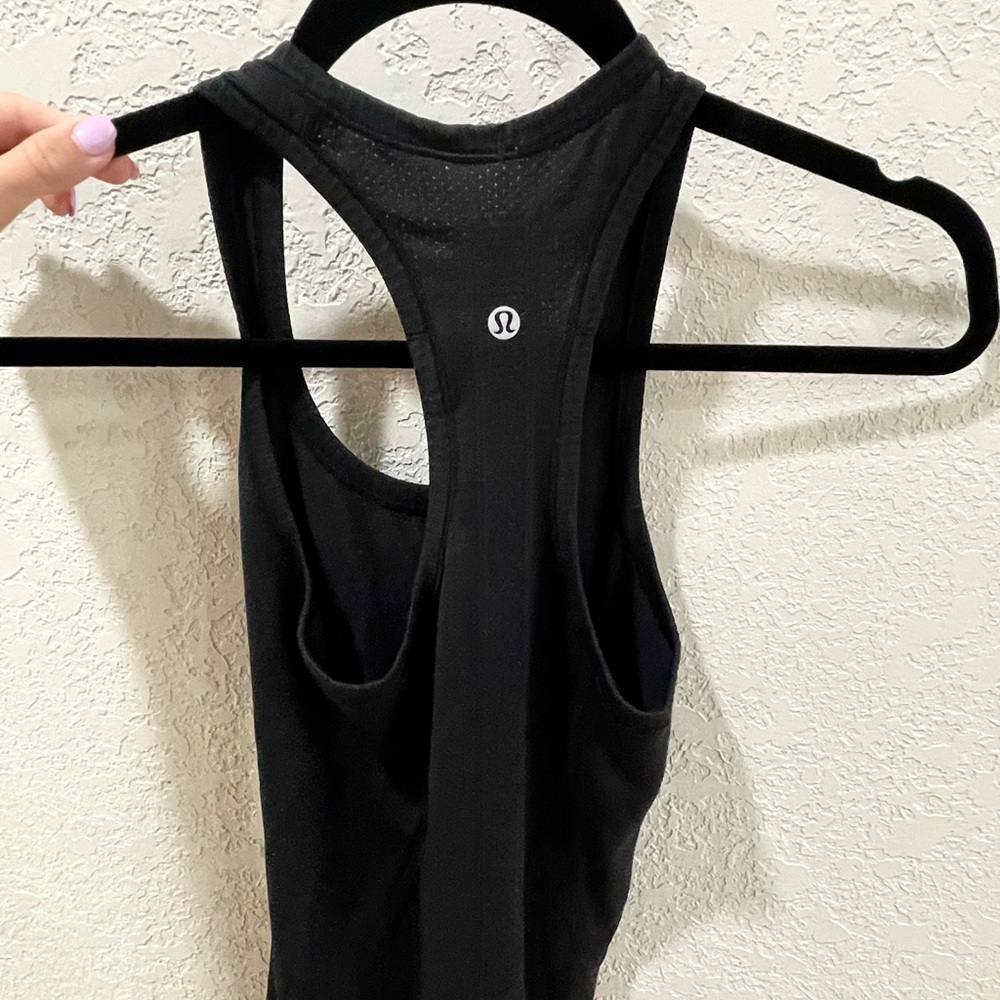 Lululemon Swiftly Tech tank. Black. Size 2